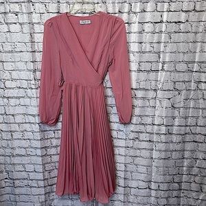 Chicwish Dress, wrap front, v neck, pleated design